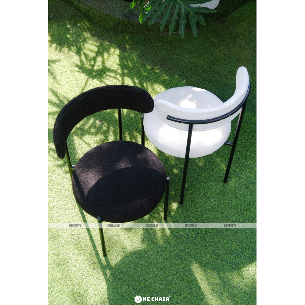 Boulce Chair: Ghế Sự Kiện Màu Đen Cao Cấp - Mềm Mại Từ Cái Nhìn Đầu Tiên