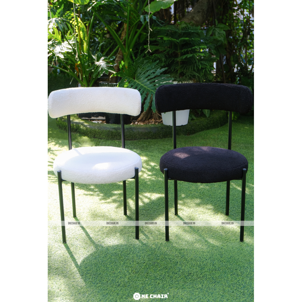 Bouclé White – Khung Ghế Đen | Ghế Sự Kiện Sang Trọng