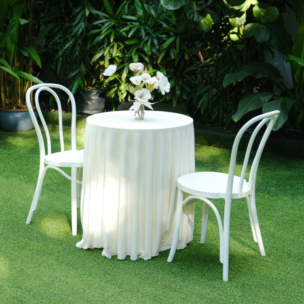 White Thonet Chair – Ghế Thonet & Bàn Cocktail Trắng / Trong Trẻo Mộc Mạc, Lý Tưởng Cho Tiệc Vườn