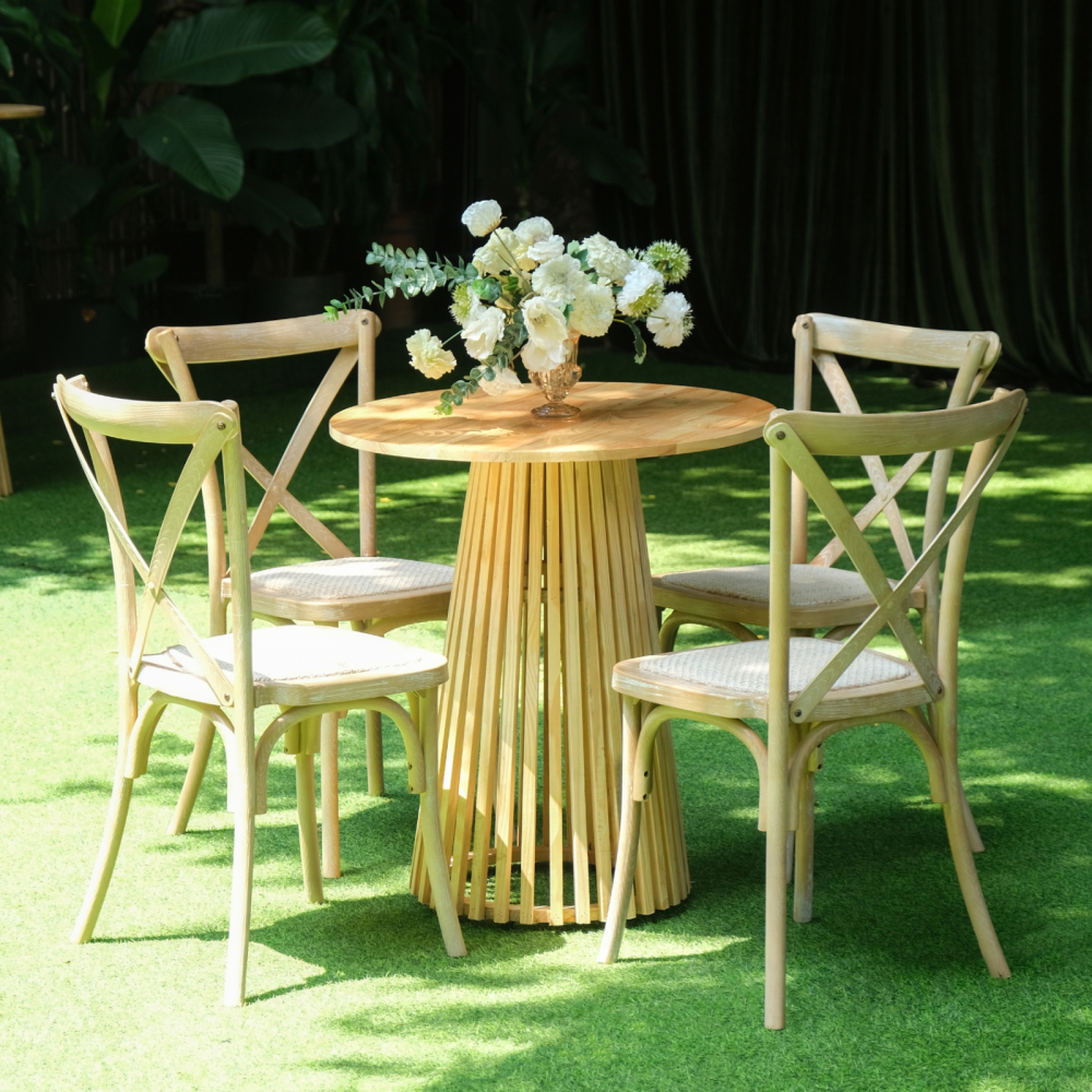 Crossback Chair - Bàn Cocktail Trắng / Mộc Mạc Gần Gũi Cho Bữa Tiệc Ngoài Trời