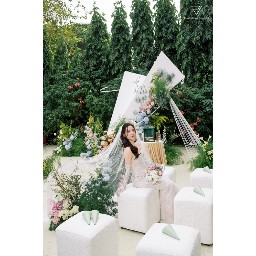 WHITE SQUARE – SẮC TRẮNG TINH KHÔI | GHẾ SOFA VUÔNG SỰ KIỆN