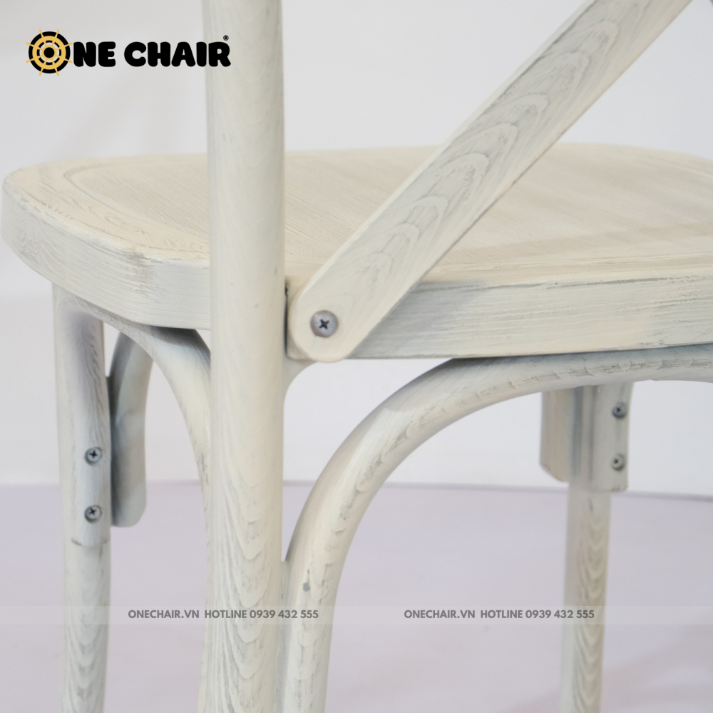 ghế chéo lưng chữ X croosback sang trọng cho sự kiện tiệc cưới
