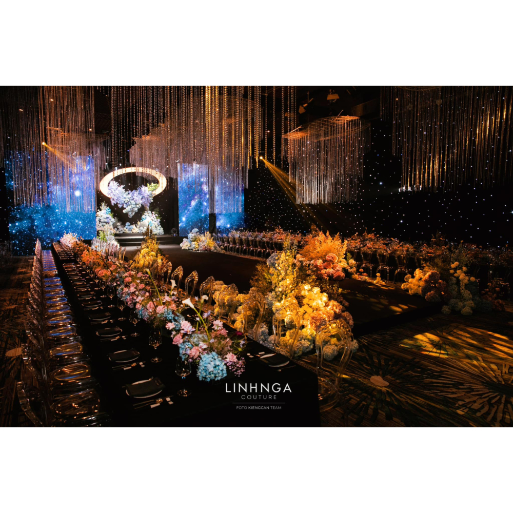GHẾ SỰ KIỆN CAO CẤP | QUEEN CHAIR – VẺ ĐẸP TRONG SUỐT QUYỀN QUÝ