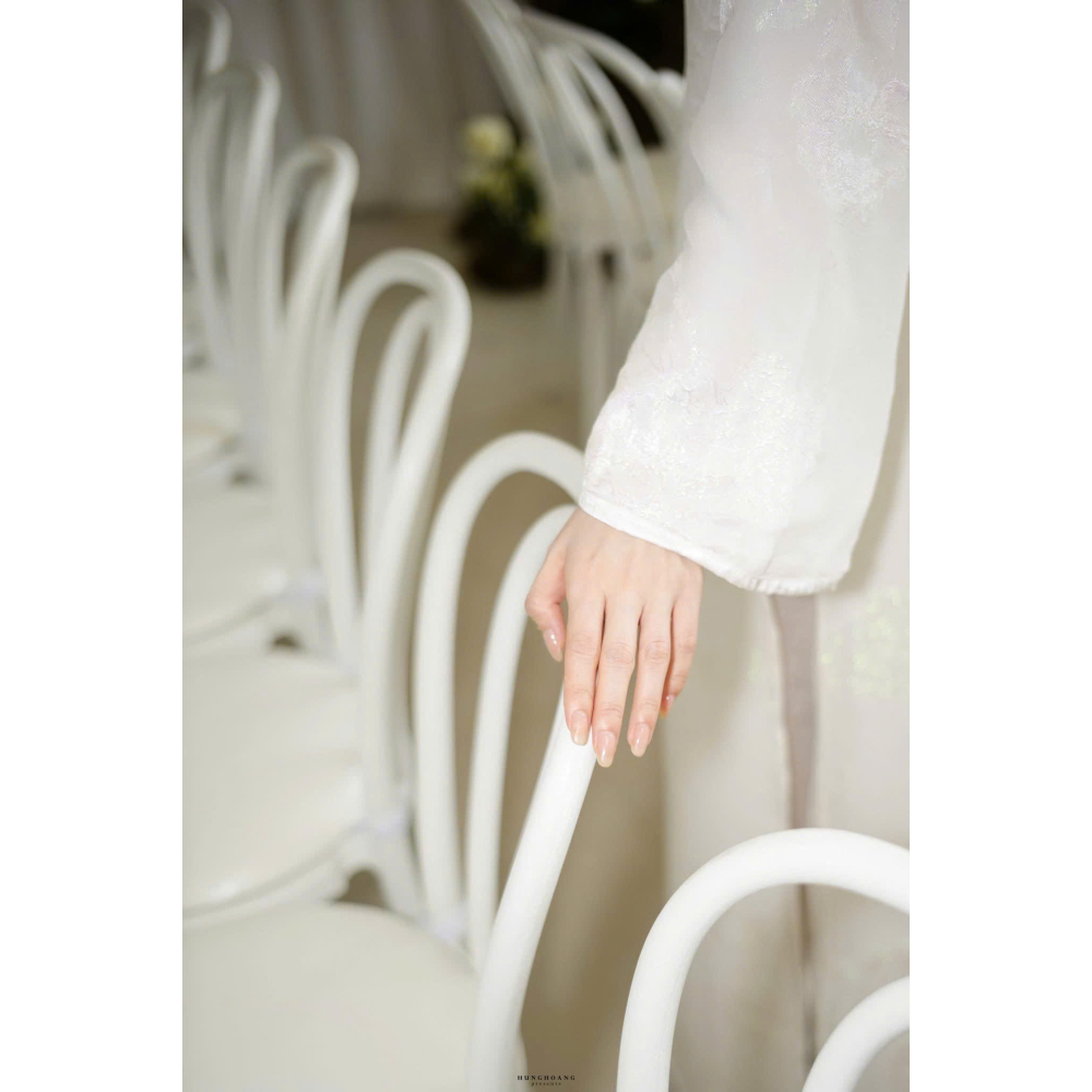 Thonet Trắng Tinh – Trong Trẻo, Tinh Tế Trong Không Gian Hiện Đại