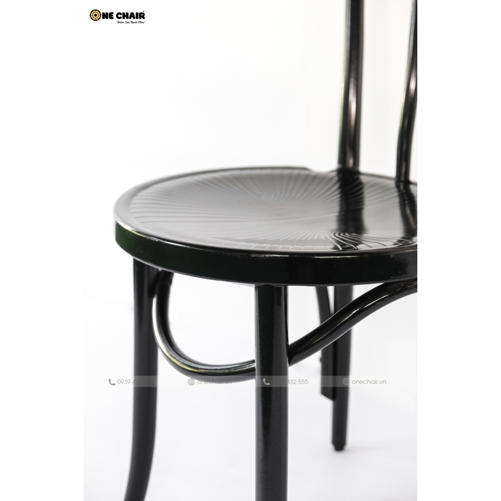 NEW - Ghế Thonot Màu Đen: Vẻ Đẹp Huyền Bí, Sang Trọng và Hiện Đại