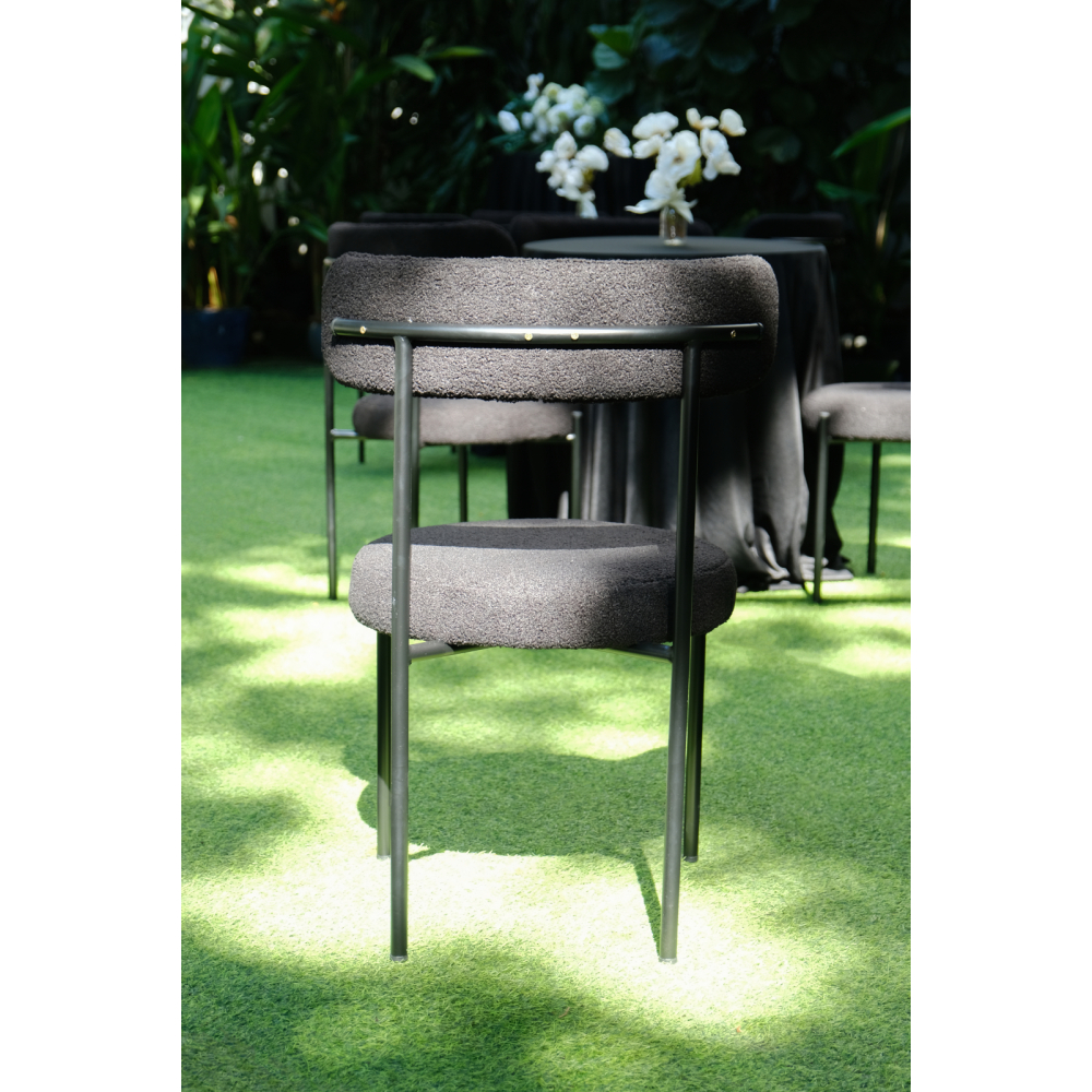 Bouclé Black Chair – Bàn Ghế Bar Tối Giản Cá Tính Cho Sự Kiện Hiện Đại