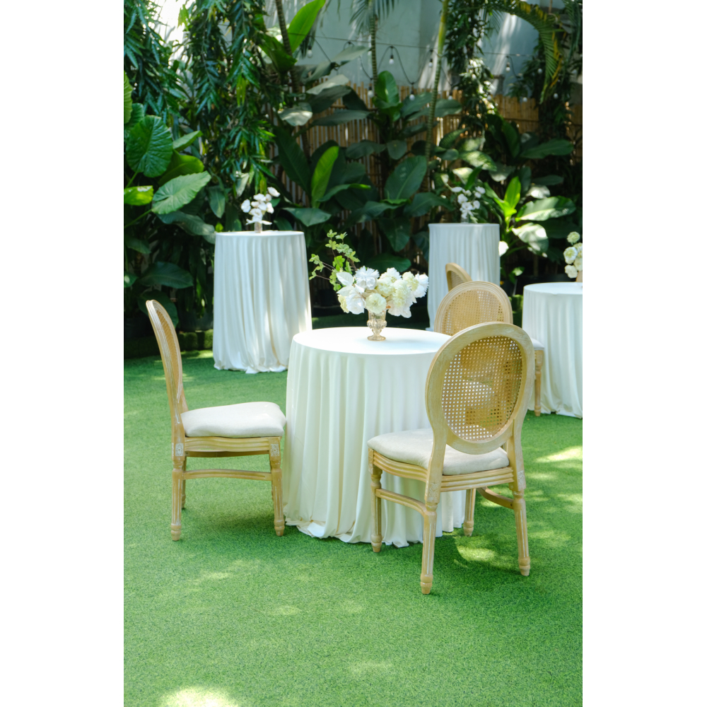 Louis XVI Chair – Bàn Ghế Bar Sang Trọng Cổ Điển Cho Sự Kiện Cao Cấp