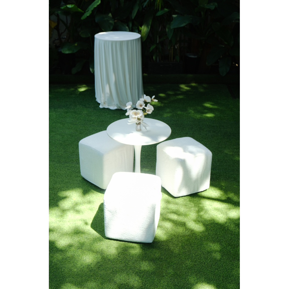 Square Sofa - Ghế Sofa Vuông & Bàn Cocktail Trắng / Thanh Lịch Tối Giản
