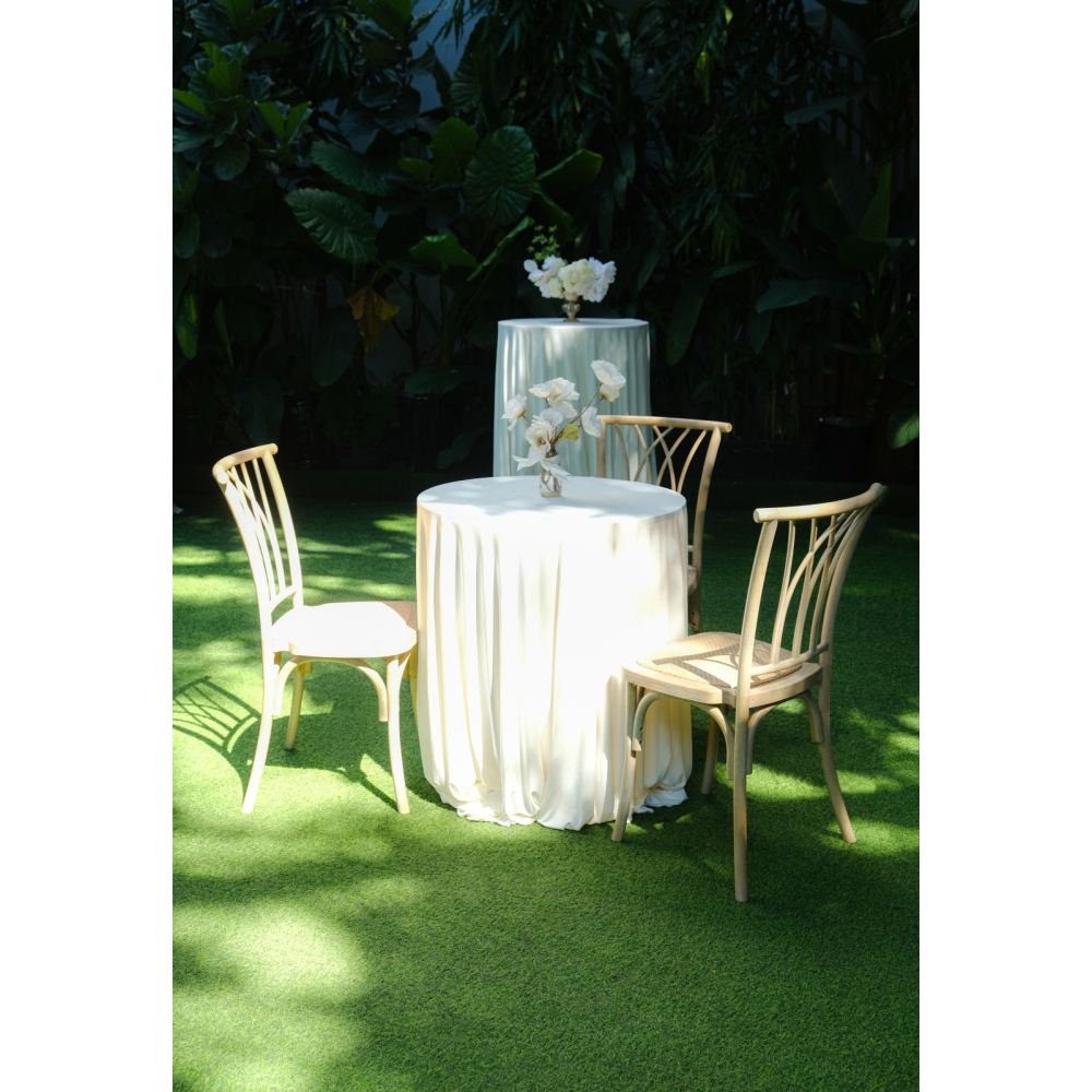 Willow Chair – Bàn Ghế Cocktail Mộc Mạc & Tinh Tế Cho Sự Kiện Ngoài Trời