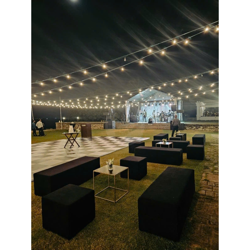 Black Don Square – Dịch Vụ Cho Thuê Ghế Sự Kiện Màu Đen Cao Cấp, Tối Giản & Hiện Đại