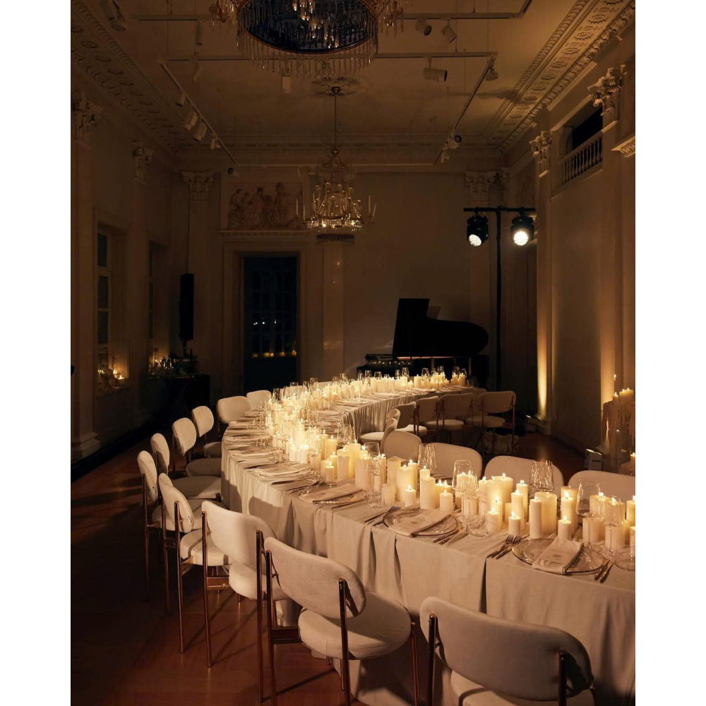 VELVET CHAIR WHITE – KHUNG VÀNG THANH LỊCH | GHẾ SỰ KIỆN SANG TRỌNG