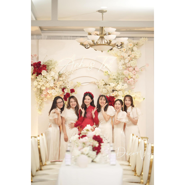 Phong Cách Sang Trọng - Lễ Gia Tiên Truyền Thống