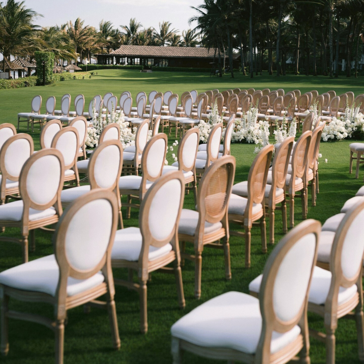 Luxury Wedding | Giao Hưởng Cảm Xúc Bên Bờ Biển Xanh