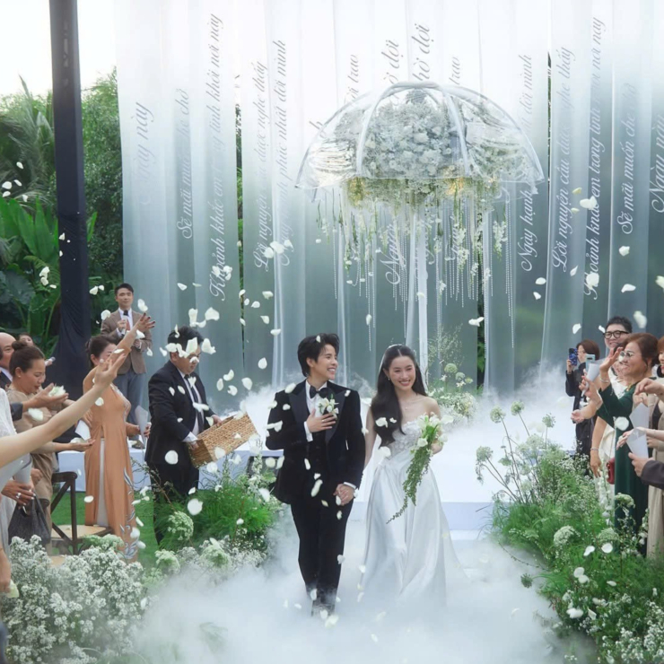 Ca Sĩ Vũ Cát Tường & Bí Đỏ – Luxury Wedding | Lễ Cưới Cổ Tích Giữa Khu Vườn Xanh Ngát