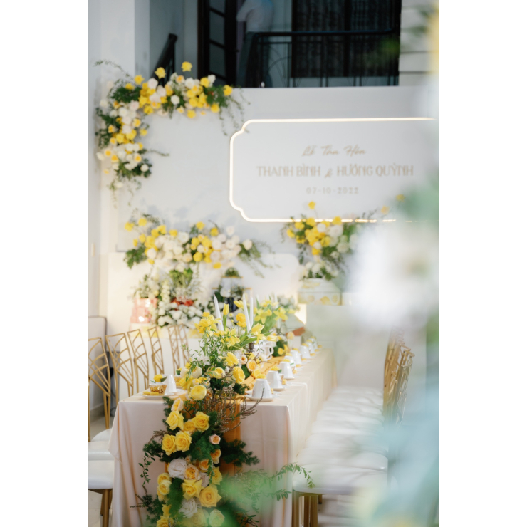 Sweet Yellow Family Wedding Ceremony at Beautiful Home