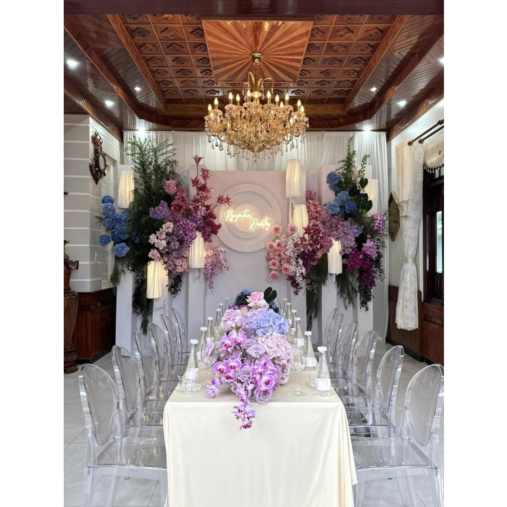 Lễ Gia Tiên Sang Trọng Tại Tư Gia Nhà Khách