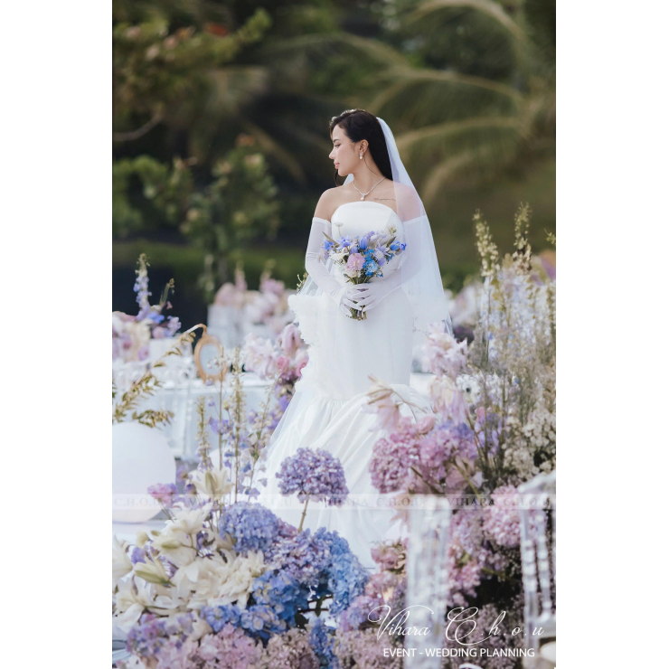 Luxury Wedding | Lễ Cưới Sang Trọng Bên Bờ Biển – Hòa Sắc Trắng & Lavender