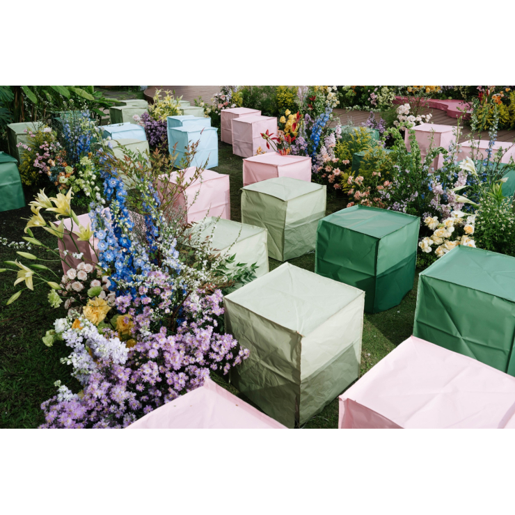 Box Chair | Sắc Màu Nghệ Thuật Trong Không Gian Lễ Cưới
