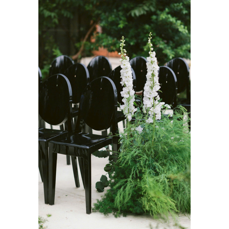 Ghost Chair Black | Sắc Đen Huyền Bí Trong Không Gian Lễ Cưới