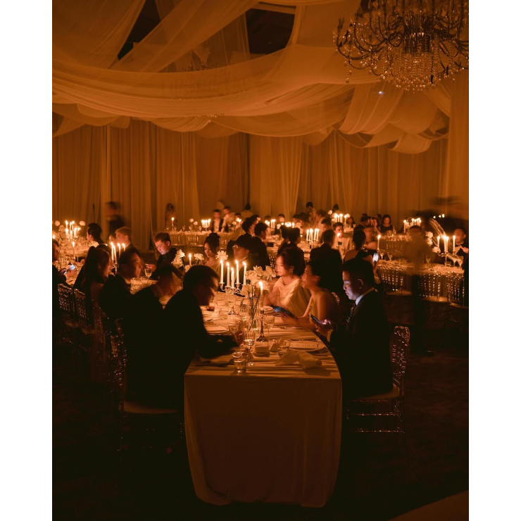 Luxury Wedding | Lễ Cưới Sang Trọng Giữa Không Gian Voan Trắng Và Ánh Sáng Pha Lê