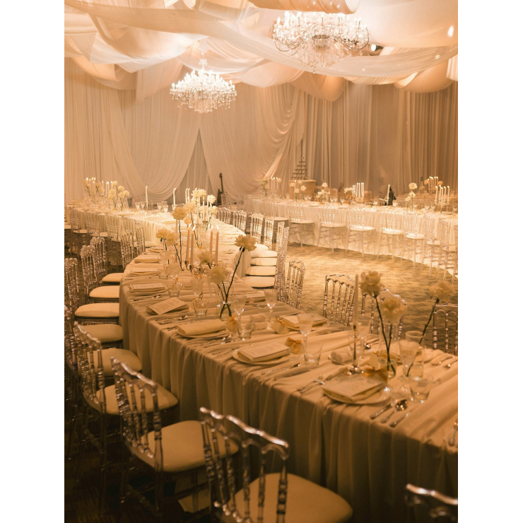 Luxury Wedding | Lễ Cưới Sang Trọng Giữa Không Gian Voan Trắng Và Ánh Sáng Pha Lê