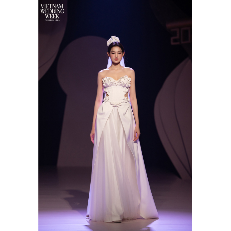 FASHION SHOW | VIET NAM WEDDING WEEK 2025