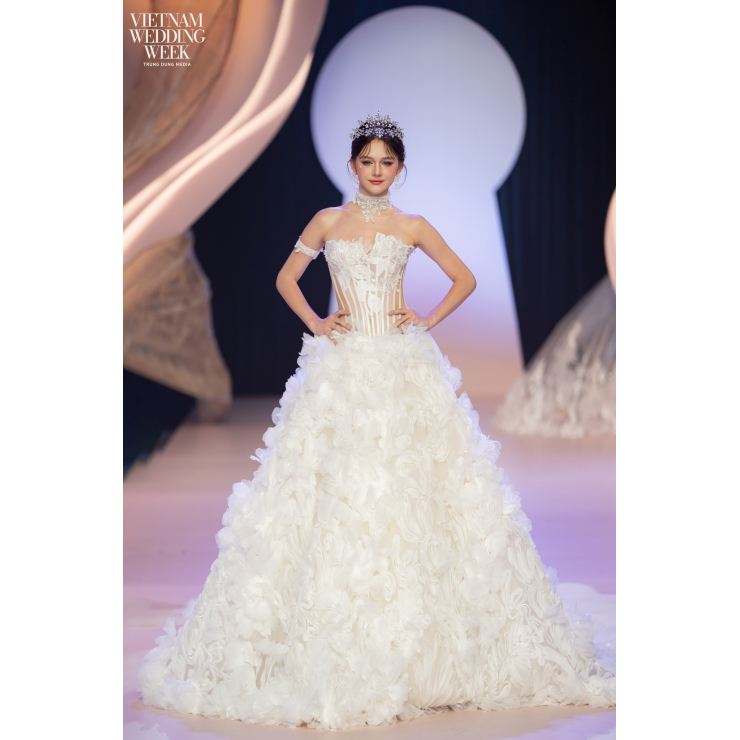 Corporate Gala | Vietnam Wedding Week 2025 – The Key to Timeless Elegance
