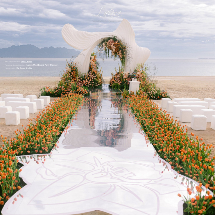 THE WAVES OF LOVE | SẮC MỀM CỦA ÁNH SÁNG TRONG TIỆC CƯỚI BÊN BIỂN