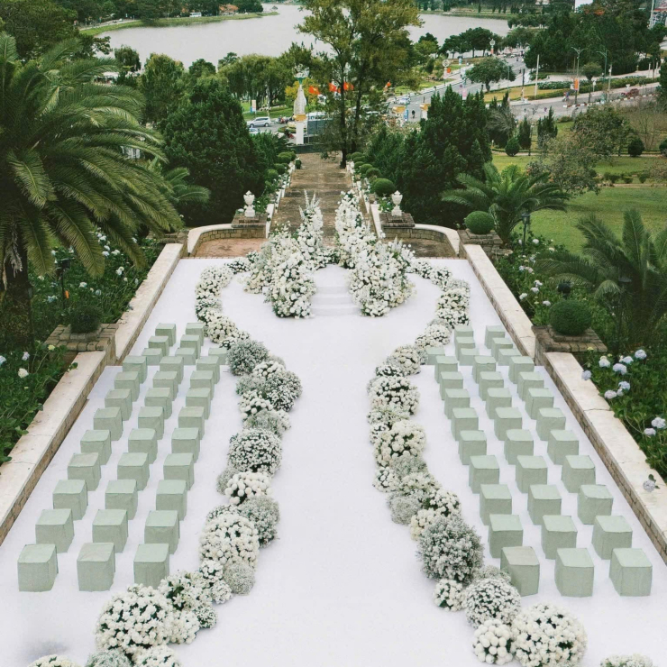 Dalat Palace Heritage Hotel | Sắc Trắng Giữa Khung Cảnh Hồ & Đồi Thông
