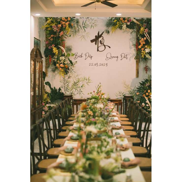 Sweet Family Wedding Ceremony At Romantic Private Home