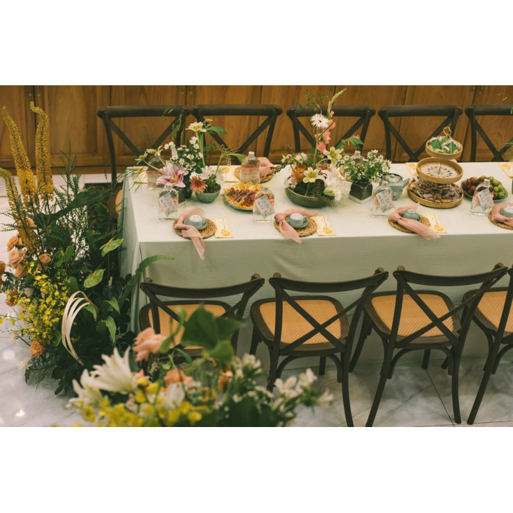 Sweet Family Wedding Ceremony At Romantic Private Home