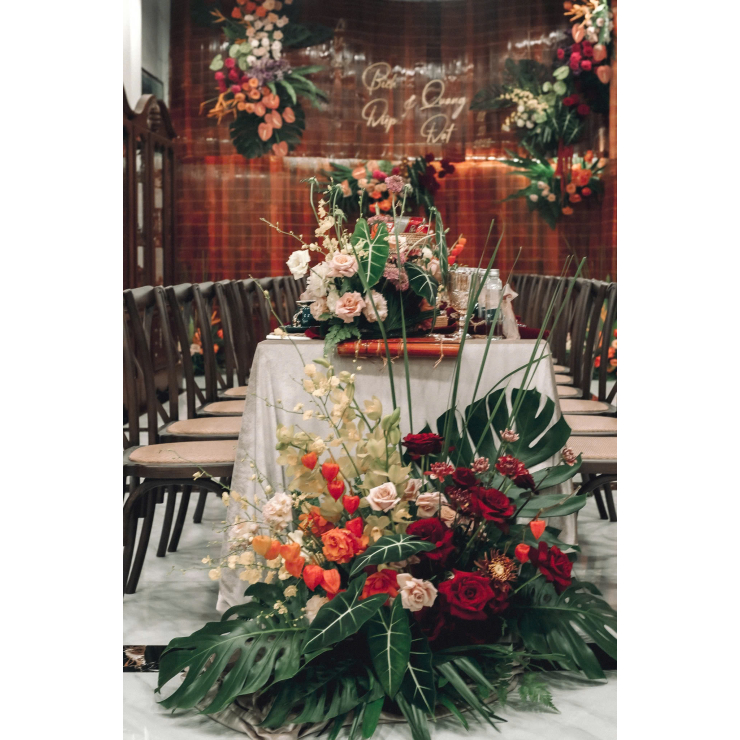 Vintage Style | Impressive Family Wedding Ceremony At Romantic Private Home