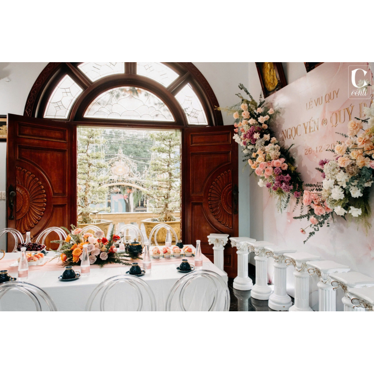 Impressive Private Home Wedding Ceremony