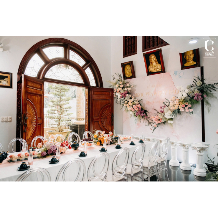 Impressive Private Home Wedding Ceremony