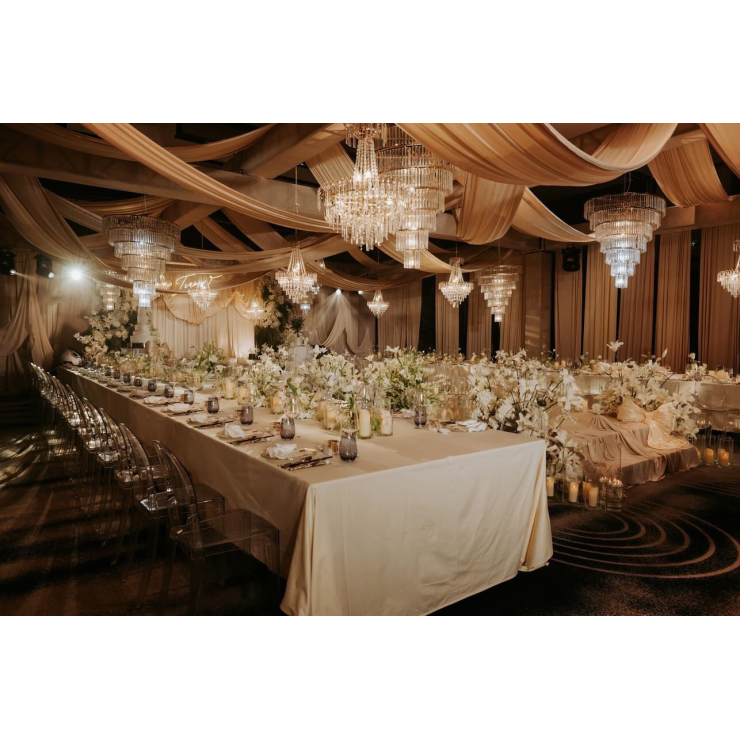 Luxury Wedding | Sự Tinh Khiết Trong Ánh Vàng Sang Trọng